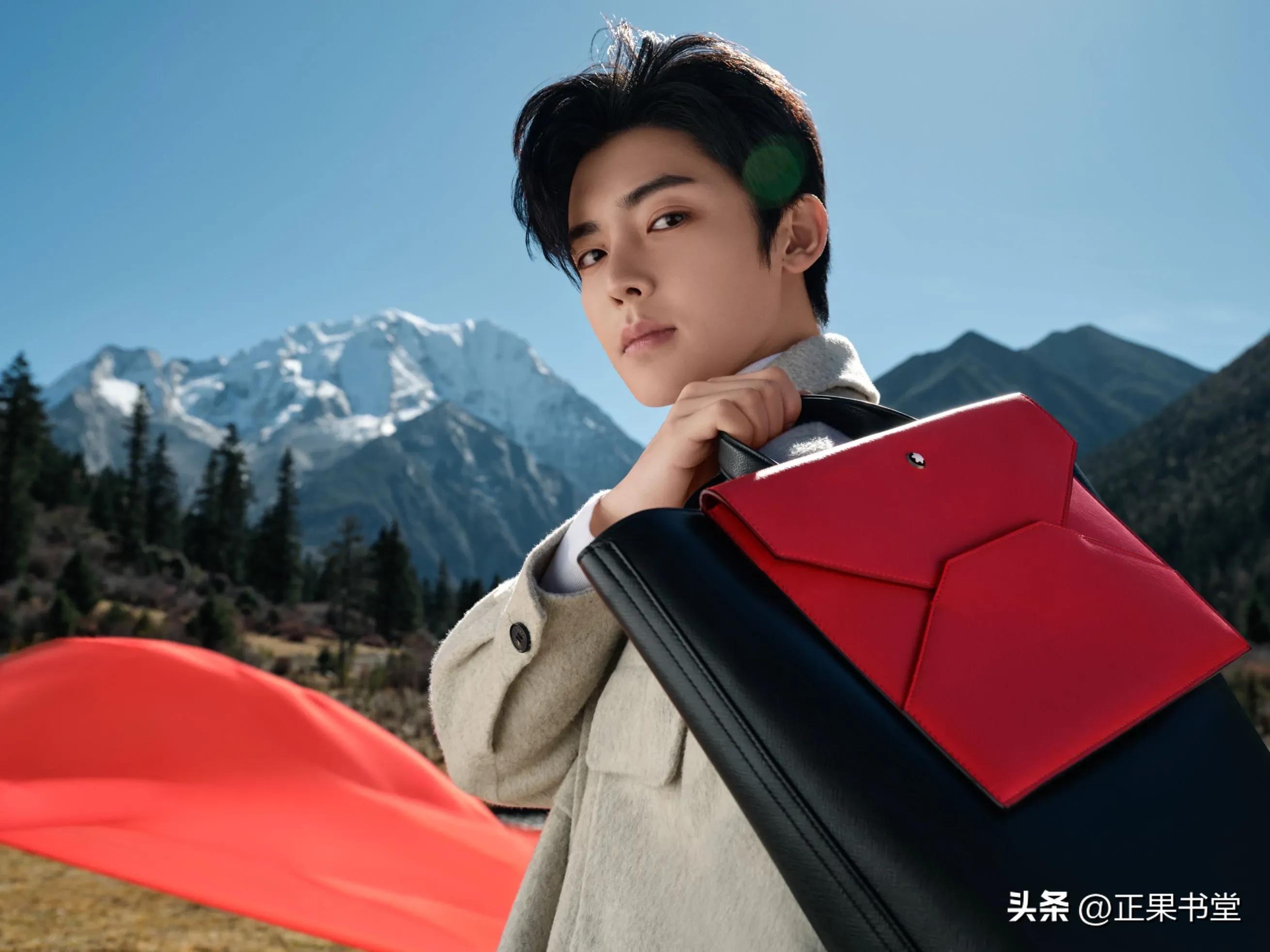 瑞霞焕彩卯兔逐春万宝龙品牌挚友侯明昊演绎中国新年特别款系列