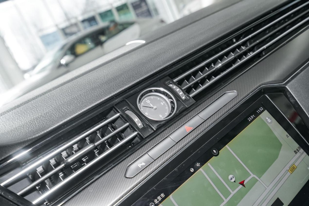 丰田凯美瑞大众迈腾广本雅阁对比,同档次的本田雅阁和凯美瑞哪个好