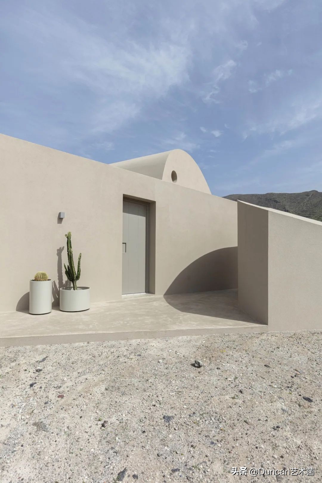 希腊KapsimalisArchitects①打造蓝白极简主义的童话世界！