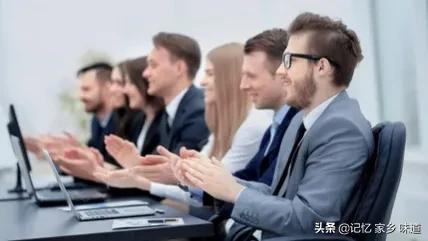 长相酷似拿破仑的乡巴佬亨利成功的秘诀