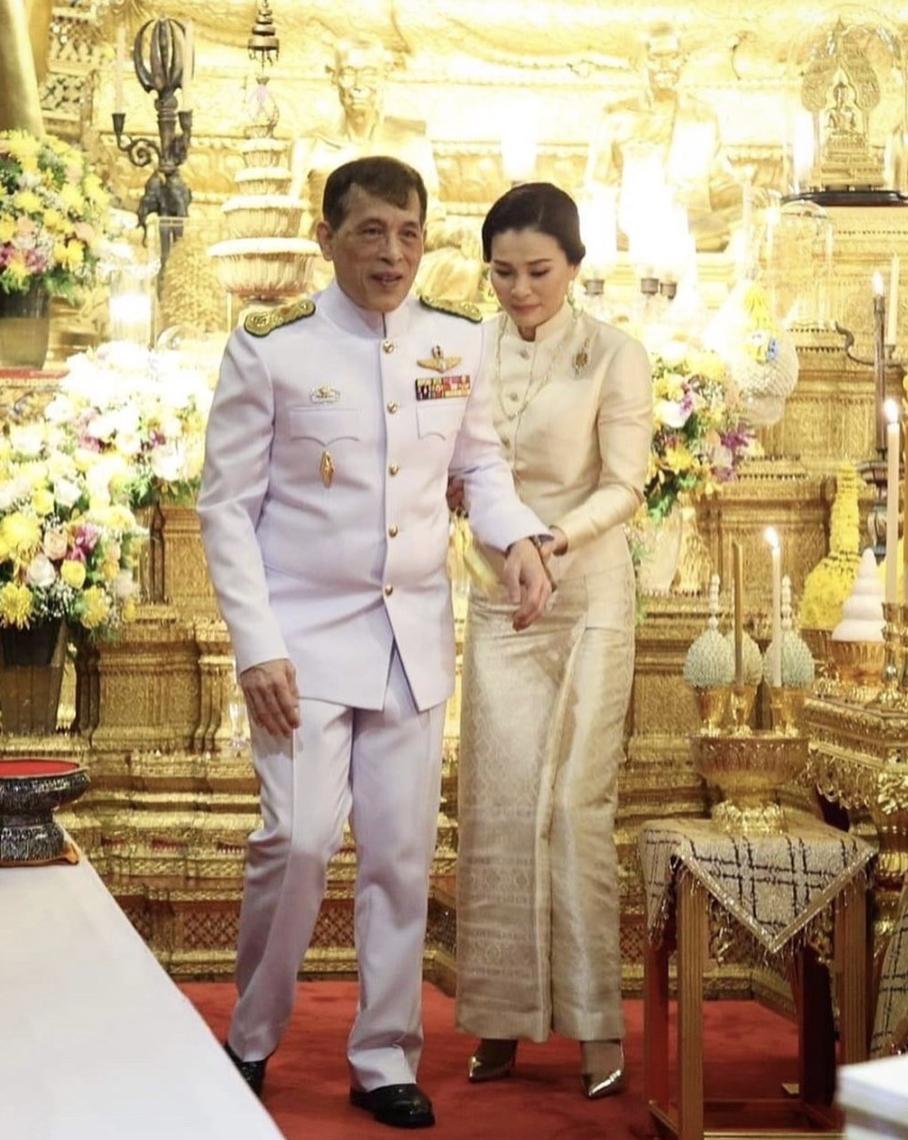 泰国王后苏提达制服,泰国苏提达王后最新衣服