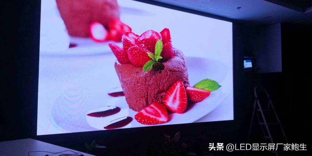 室内led显示屏每平米安装费,室内led彩屏安装费多少钱一平方