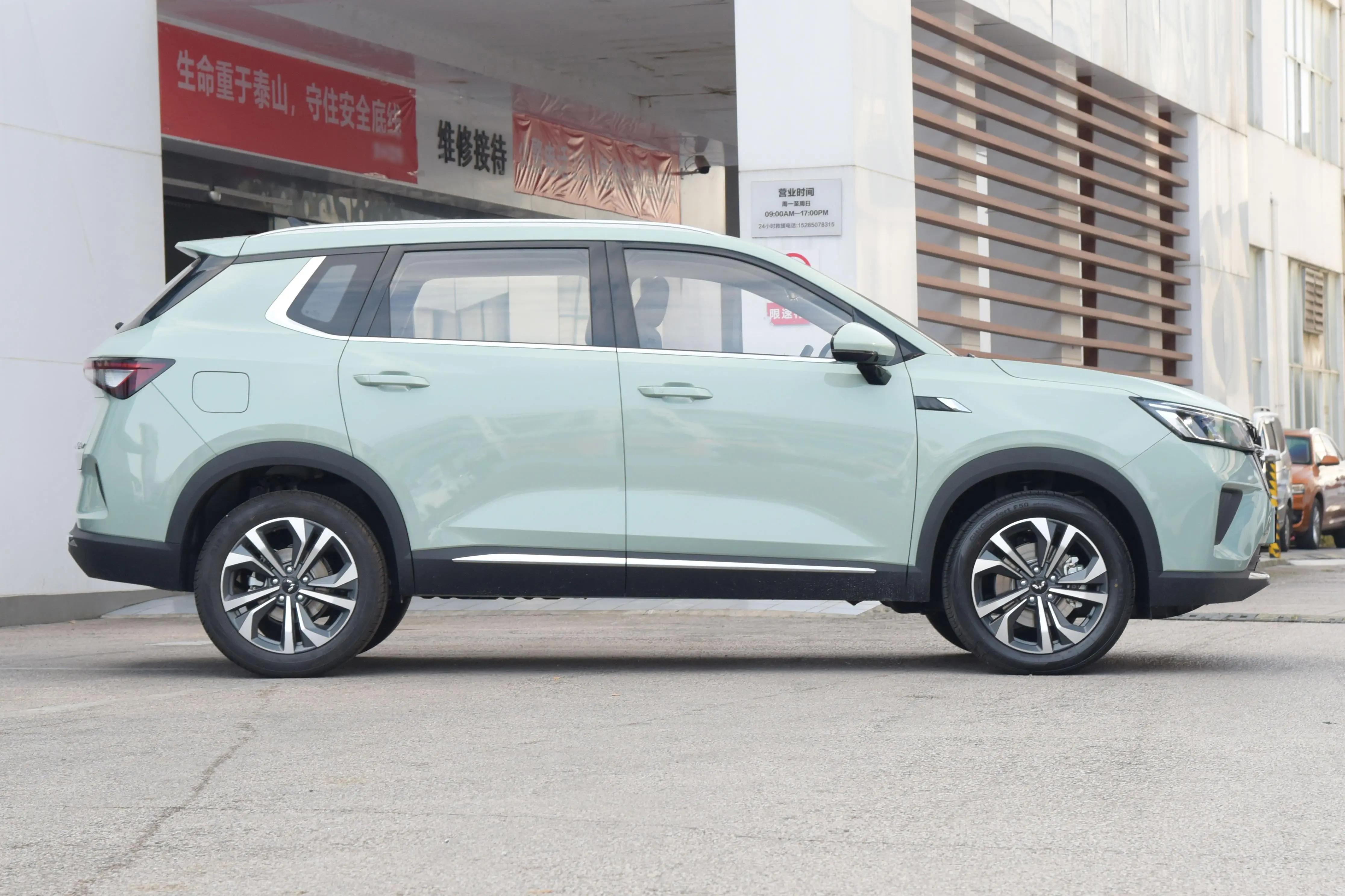 细数那些最适合工薪阶层开的轿车,上班族适合买什么车省油