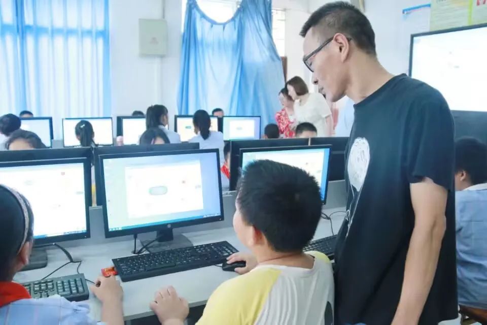 小学课后服务语文,金康园小学课后服务课