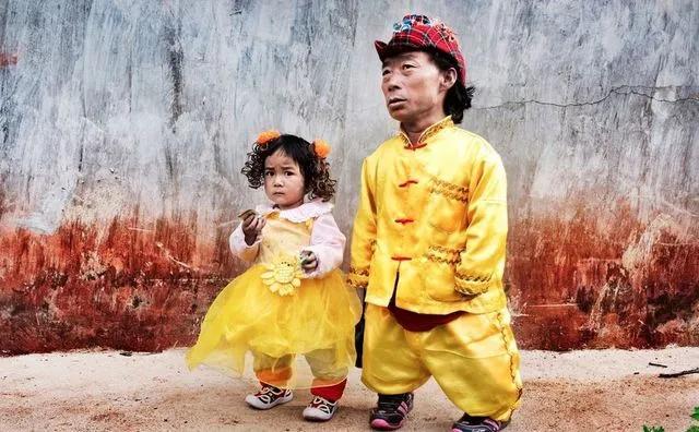 世界上最神秘的野生小矮人,地球上的神秘生物小矮人