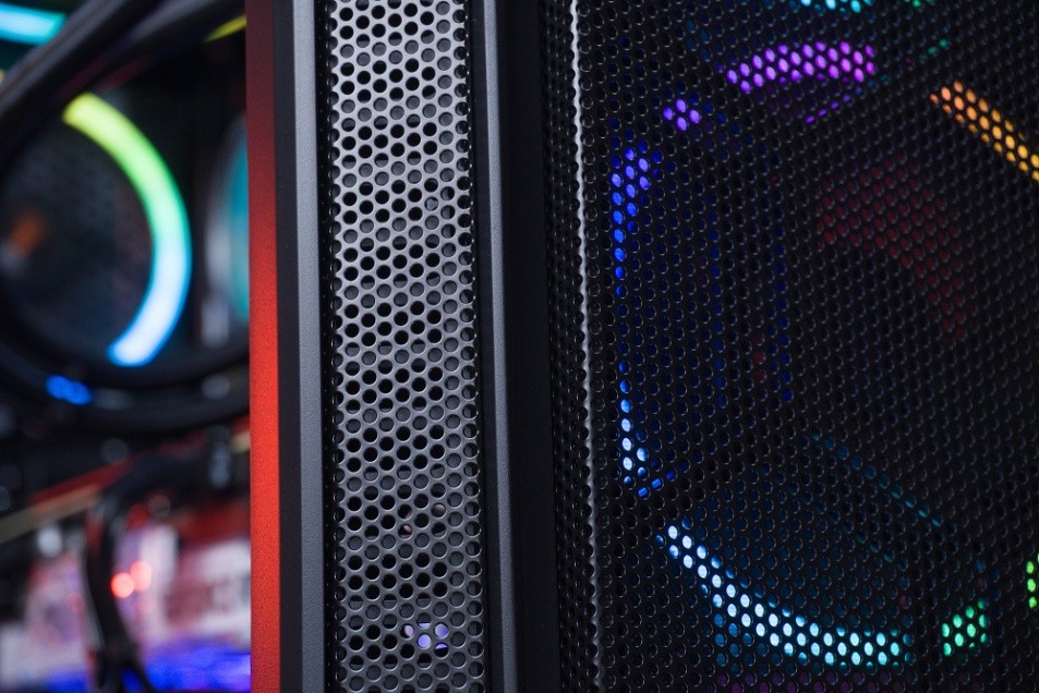 1000块6把风扇，是什么样的体验？德静界LightWings装机