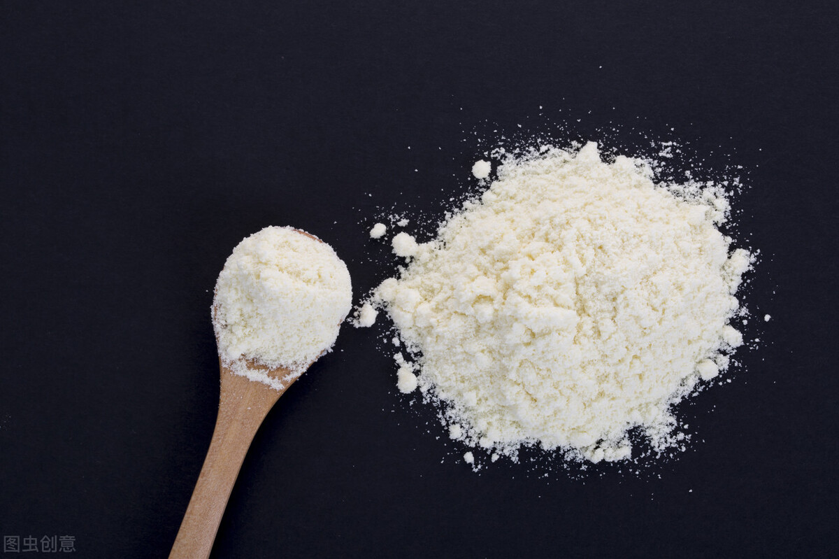 猫把屎拉床上怎么办,如何让猫拉的屎不臭