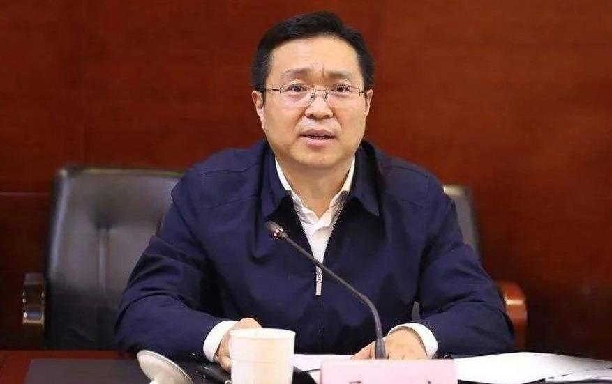 警号000001的“老虎”，敛财5.5亿元