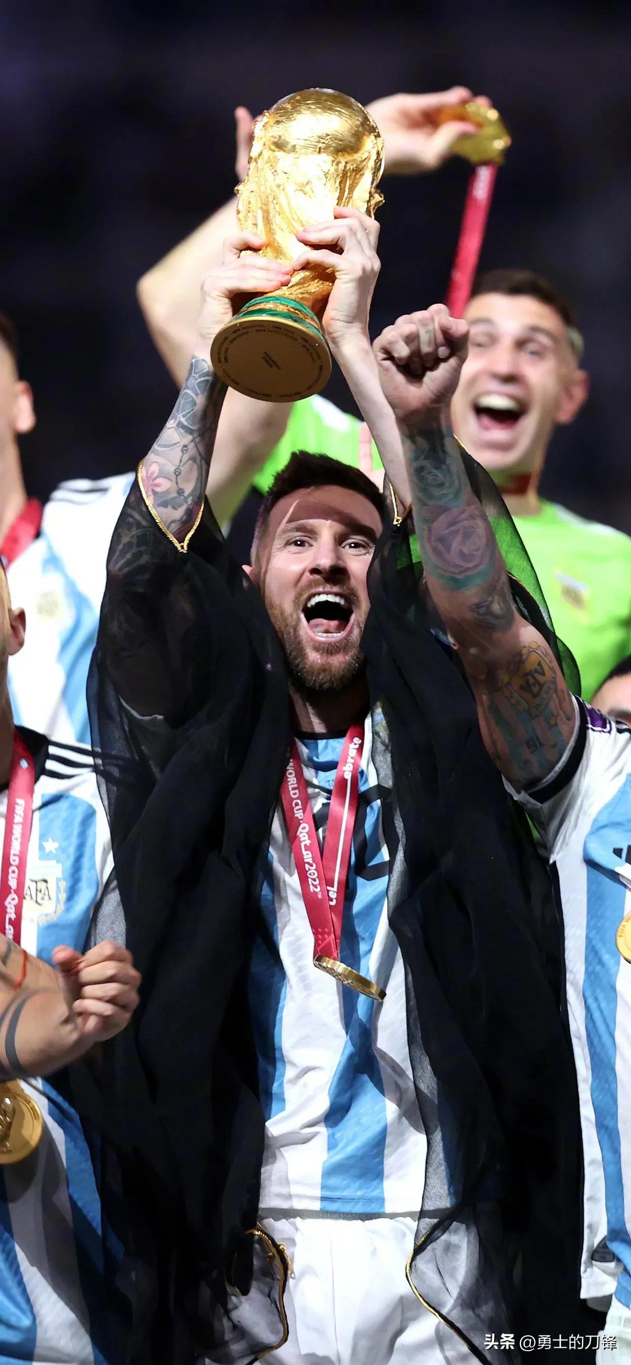 梅西的童话,梅西的简短故事300字