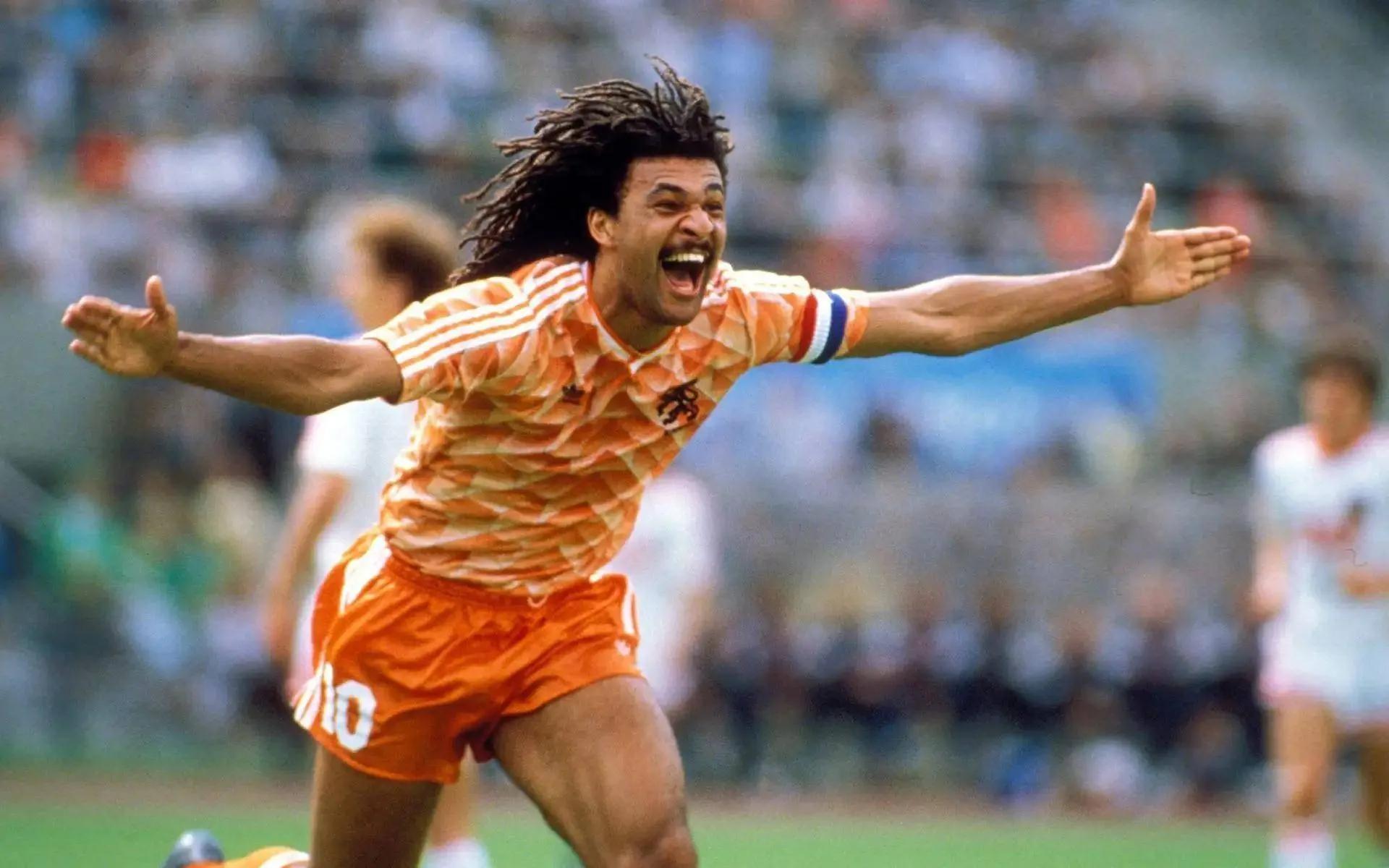 90年代世界足坛最佳阵容,足坛90年代阵型