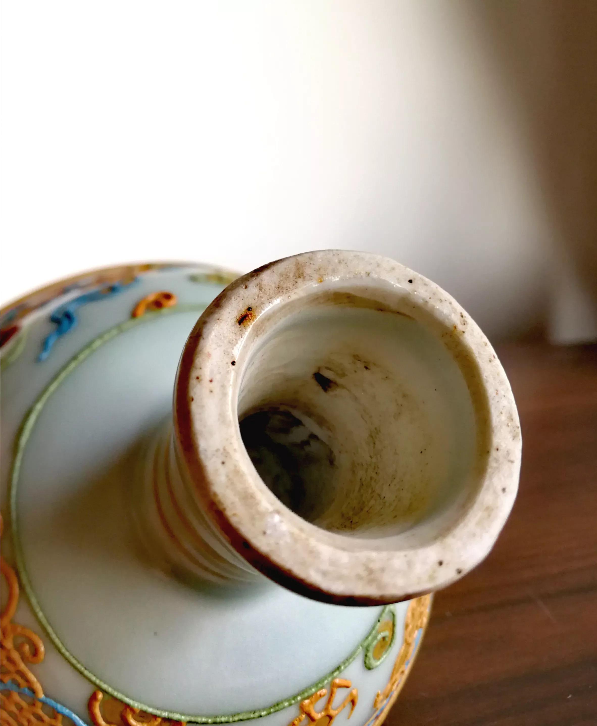 乾隆年制祭红釉珐琅彩高足杯价值,明代民窑青花瓷鸟纹压手杯