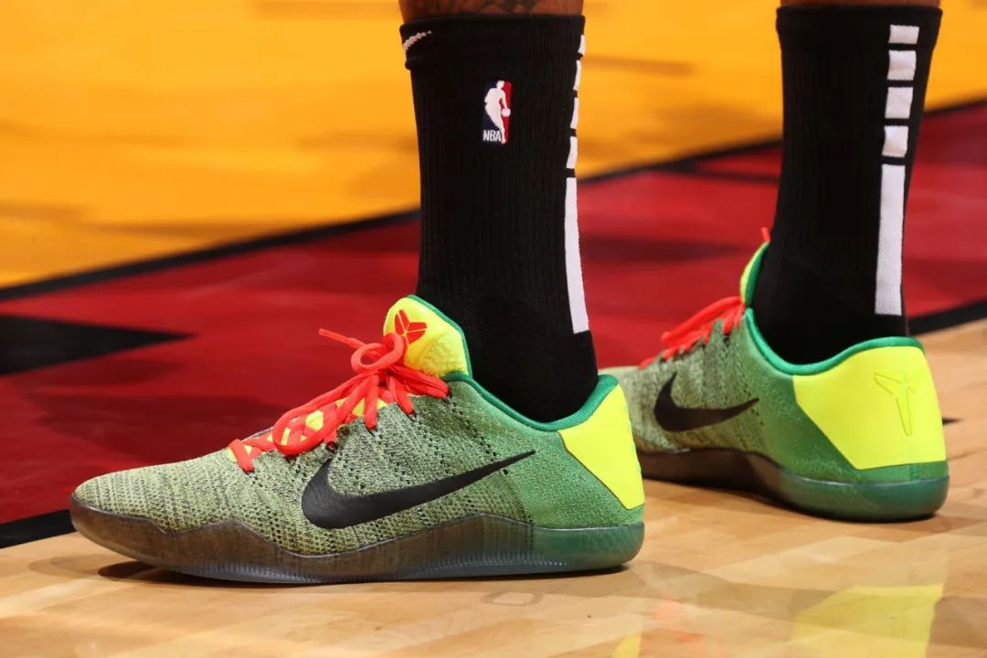 欧文和乔治球鞋,nikekobeivprotro男子篮球鞋