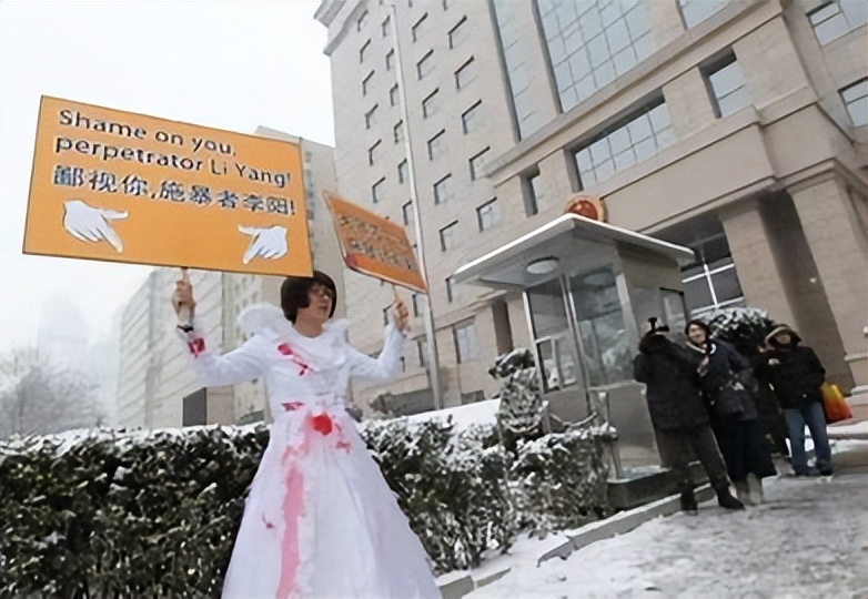 李阳疯狂说英语1-2合集,李阳疯狂英语适合初中学生学习吗