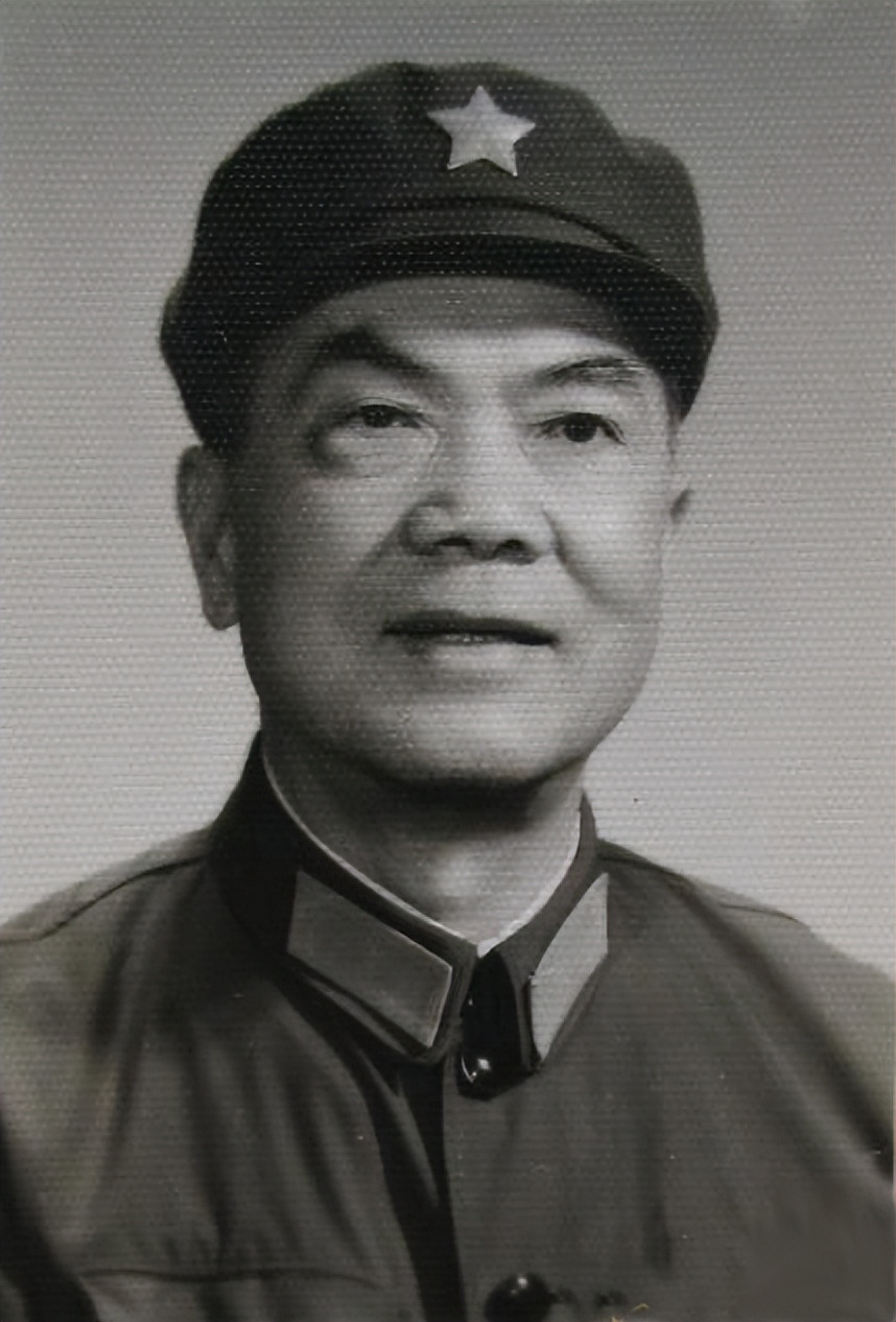 广西区委书记必须是壮族吗,广西区历届区委书记