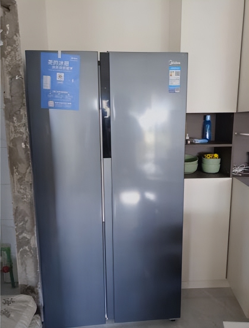 是对开门冰箱好还是十字门冰箱好,十字门冰箱和对开门冰箱哪个省电