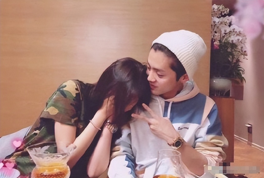 “金鹰女神”迪丽热巴:靠杨幂爆红,工作四年无休,沦为无戏可拍