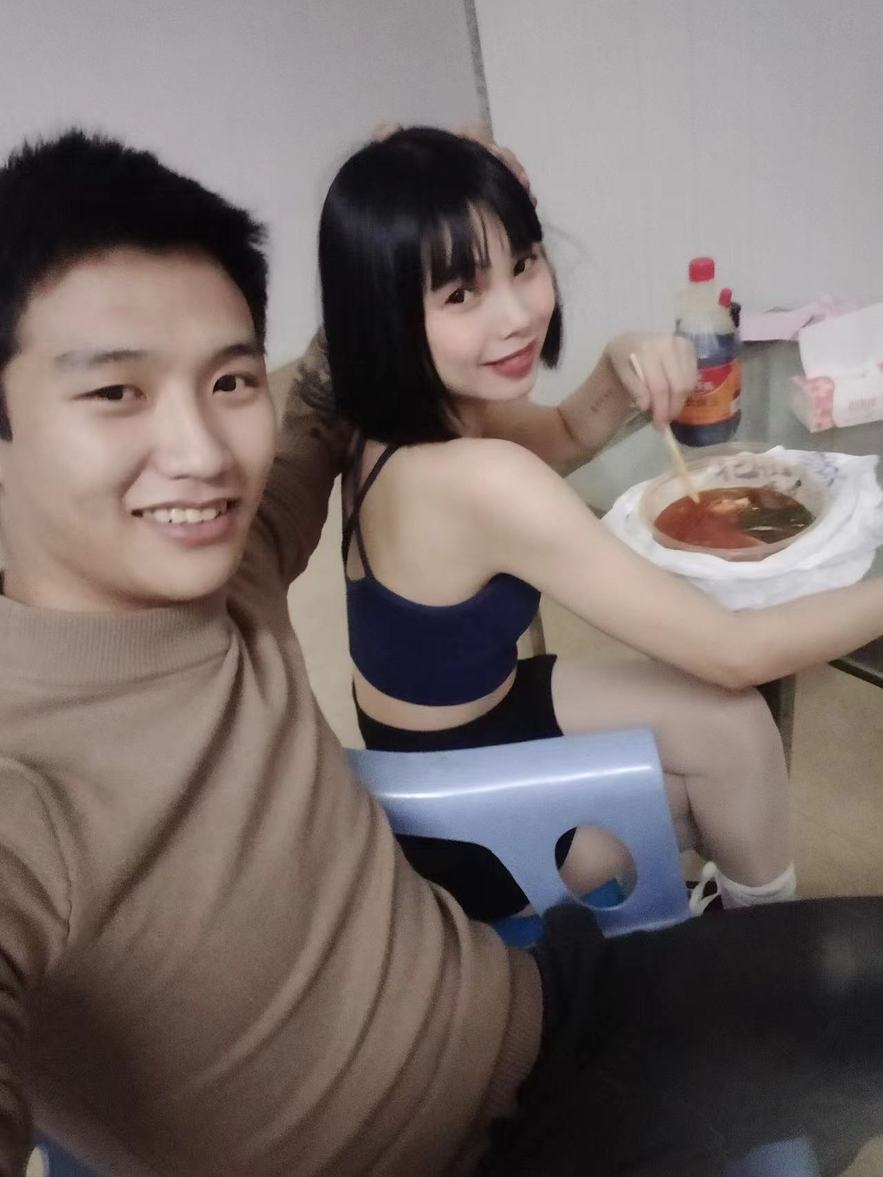 贵州农村小伙娶了个漂亮老婆,贵州农村小伙娶外国媳妇视频