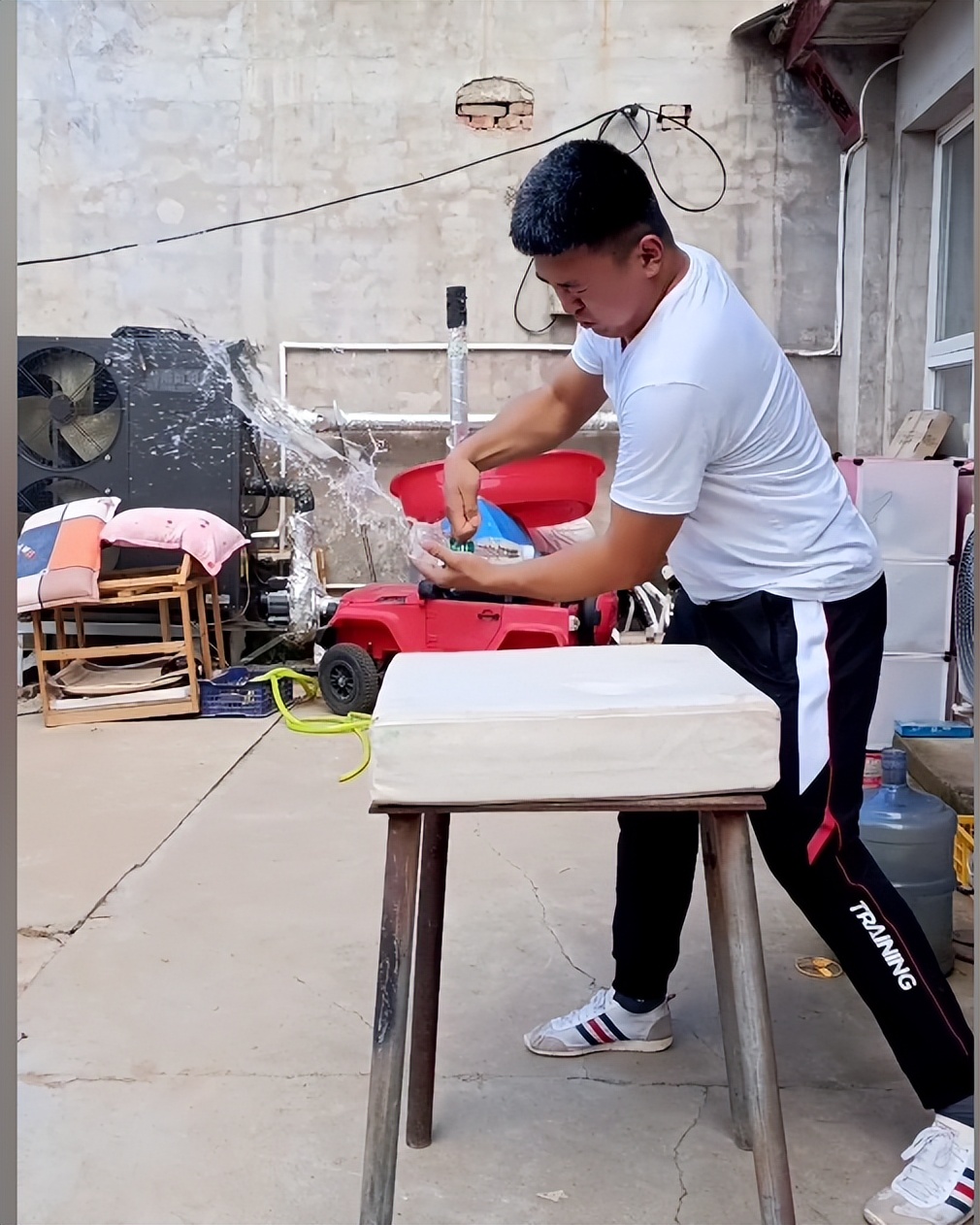 通背拳传人张伟丽,张伟丽拜访中国通背拳传承人