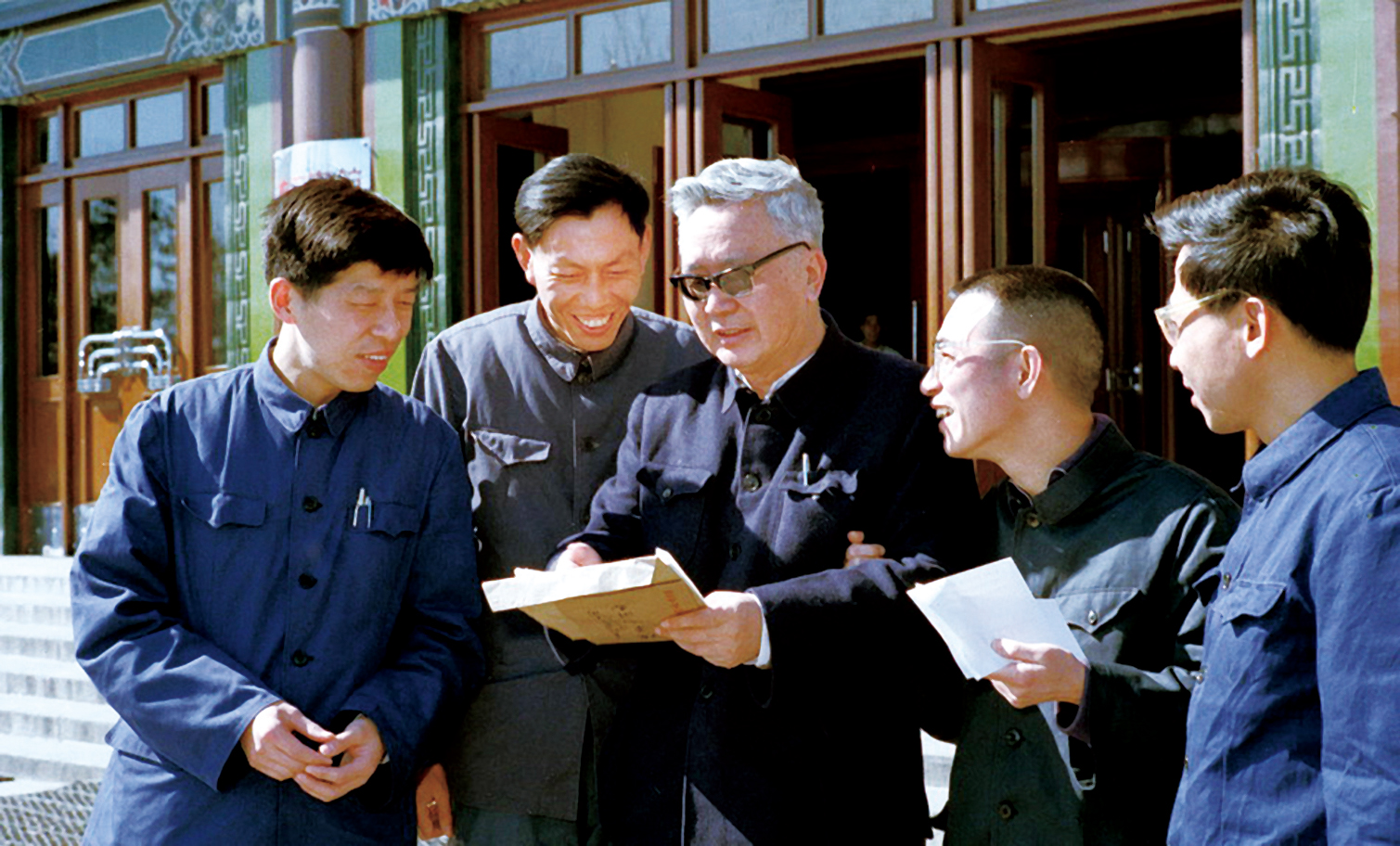 陈景润去世后由昆再婚没有,数学家陈景润怎么去世的