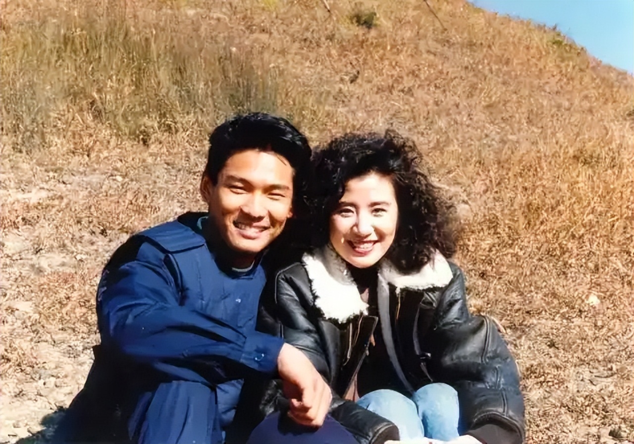 吴君如被渣男抛弃,吴君如曾因扮丑遭男友嫌弃