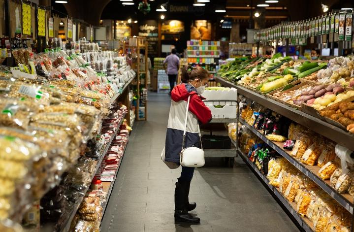 拜登回应雷蒙多照片,拜登着急了