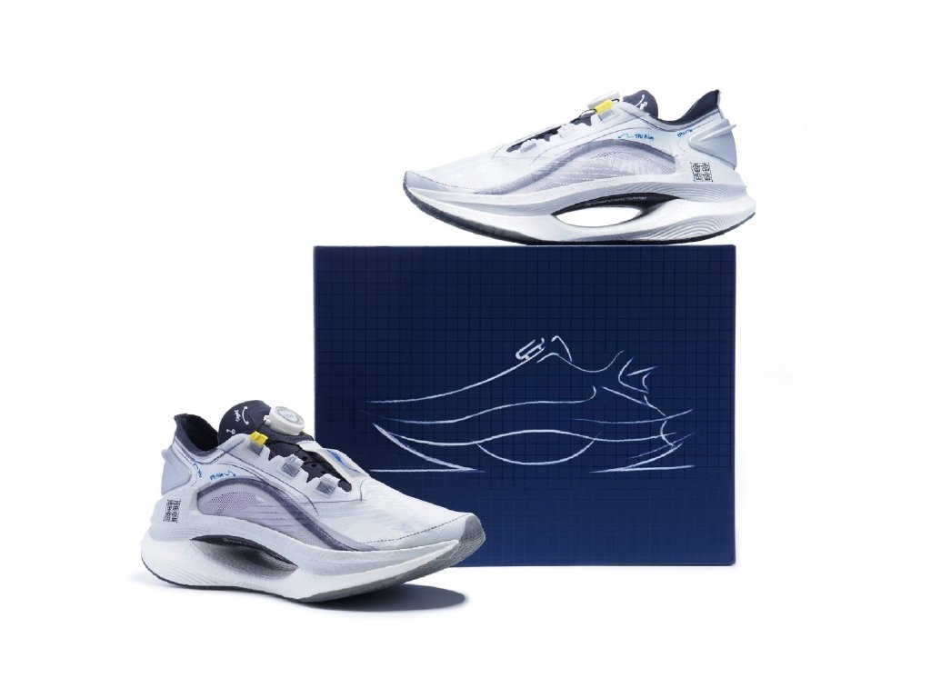 李宁新品！JB1代联名配色曝光，韦德幻影4被指抄袭，空袭9代崛起