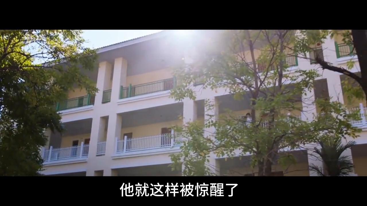 小孩穿泳衣被吊死案件,13岁男童穿花衣吊死案