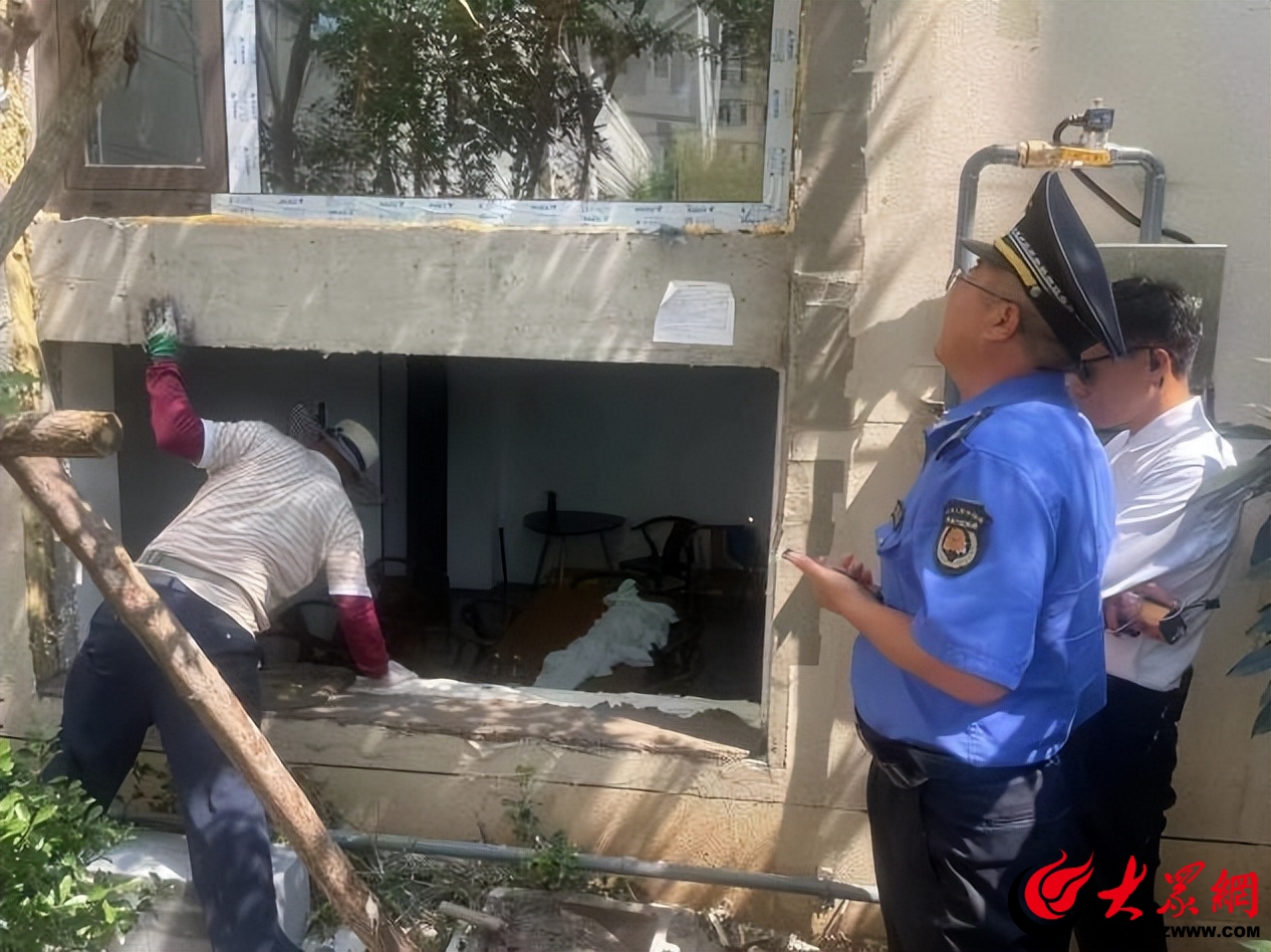 高温下的坚守让城市更文明,高温下的坚守环卫工人