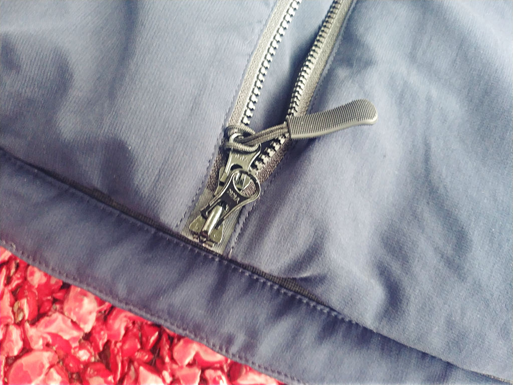 连帽棉服男女同款冬季加厚保暖款,冬季放牧穿的防寒加厚棉服