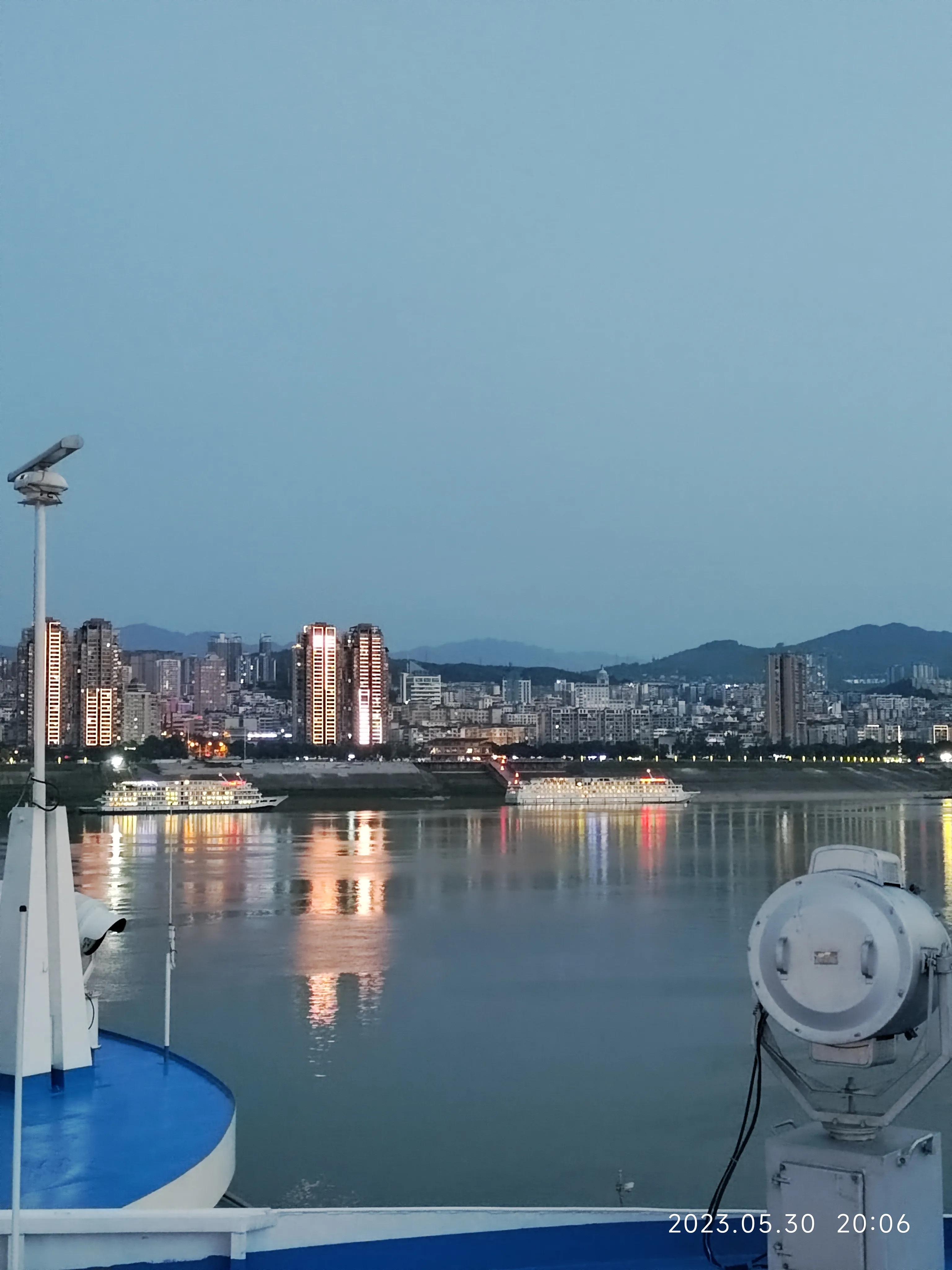 三峡游轮世纪神话号,五星级游轮世纪传奇畅游长江三峡