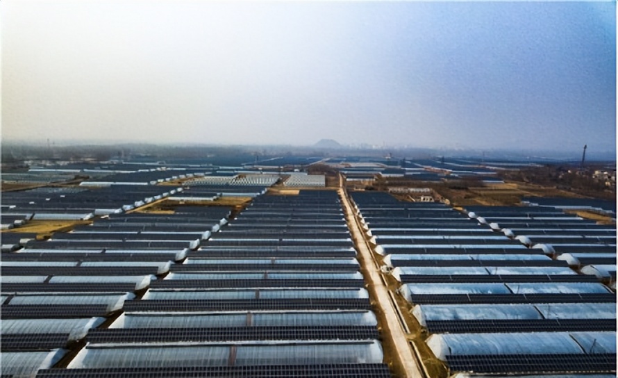 光伏超级发电站,中国最壮观的光伏电站
