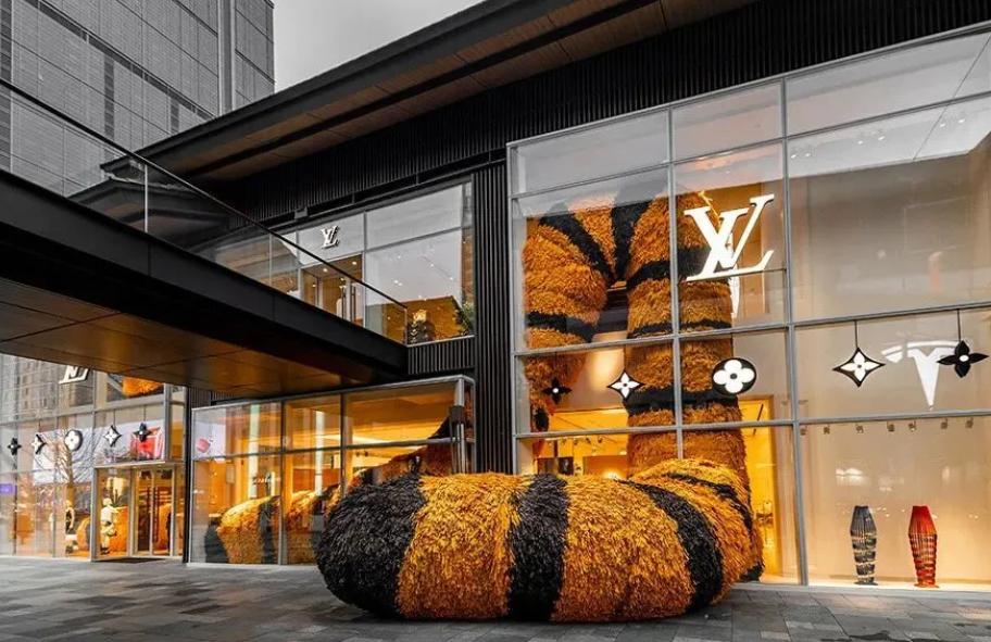 成都人均月收入和奢侈品,成都为什么奢侈品消费第一