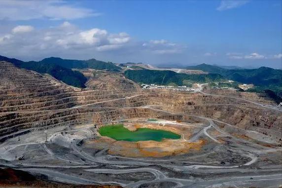 王文银有多少个矿产,中国隐形富豪第一名王文银