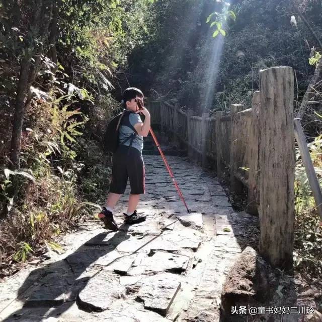 青春期男孩爱打游戏怎么办,10岁男孩爱打游戏怎么办