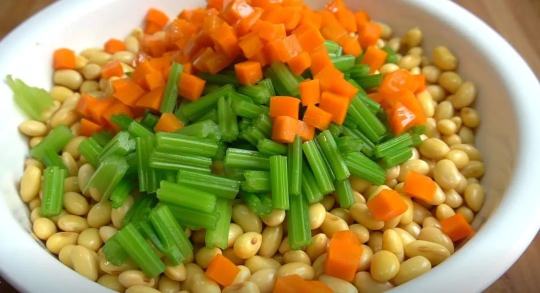 “冬吃3豆，医生搬走”，中老年一周吃2次，提高免疫，身体强健