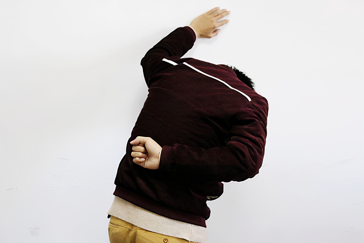 背痛和肺癌的早期症状及表现,背痛和肺癌