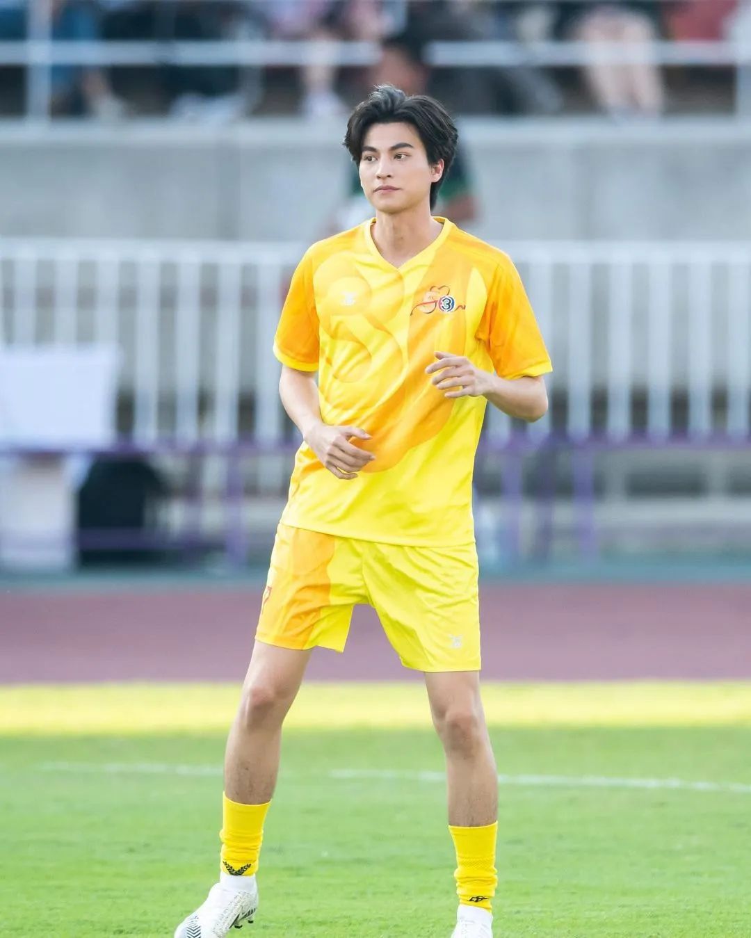 李敏镐身高175和187对比图,李敏镐187和165