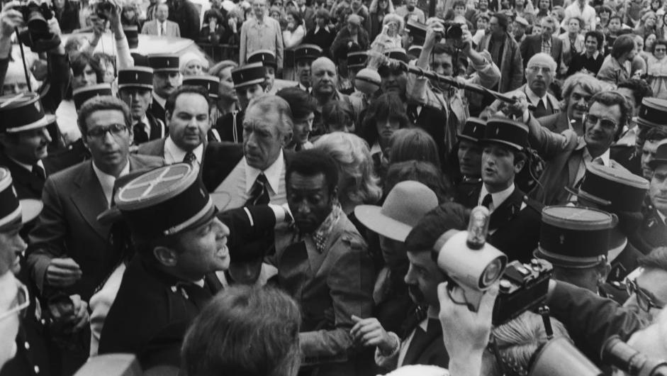 巴西传奇后卫去世,巴西球王贝利个人资料简介