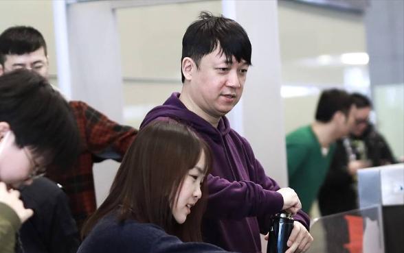 沉寂多年潘粤明中年逆袭,潘粤明离婚后的现状