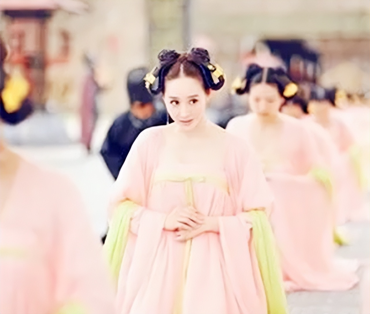 唐朝后期的宫女终生不能出宫吗,唐朝古代宫女是什么时候进宫的