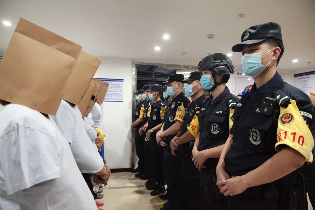 亮剑2020打击整治专项行动,警方开展打击私彩抓捕行动