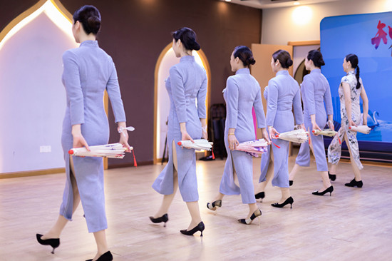 佛山儿童形体仪态培训班,乐平形体仪态培训班