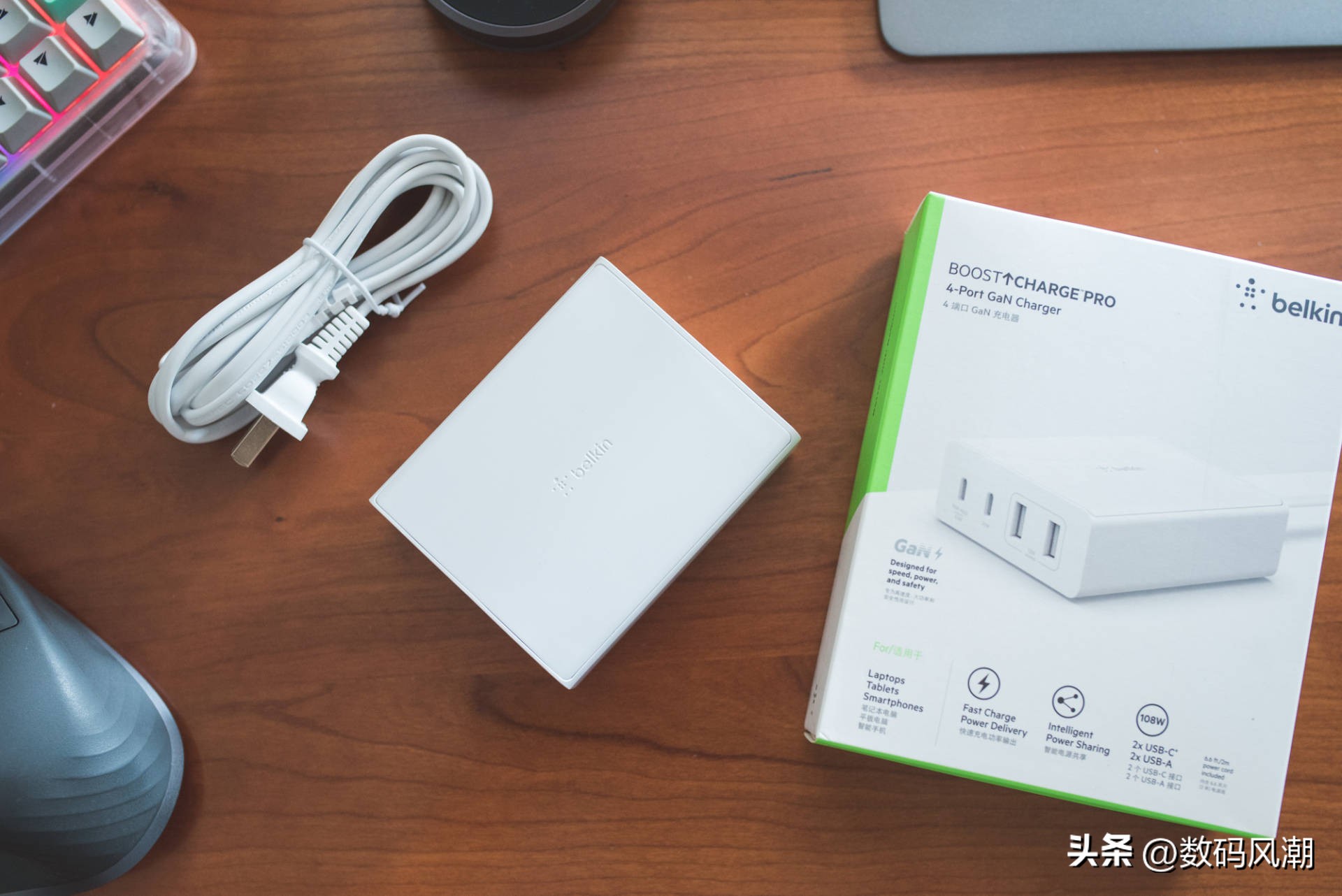 晒出心目中的桌搭工作台，十件新老数码单品，总有一件你会想入手