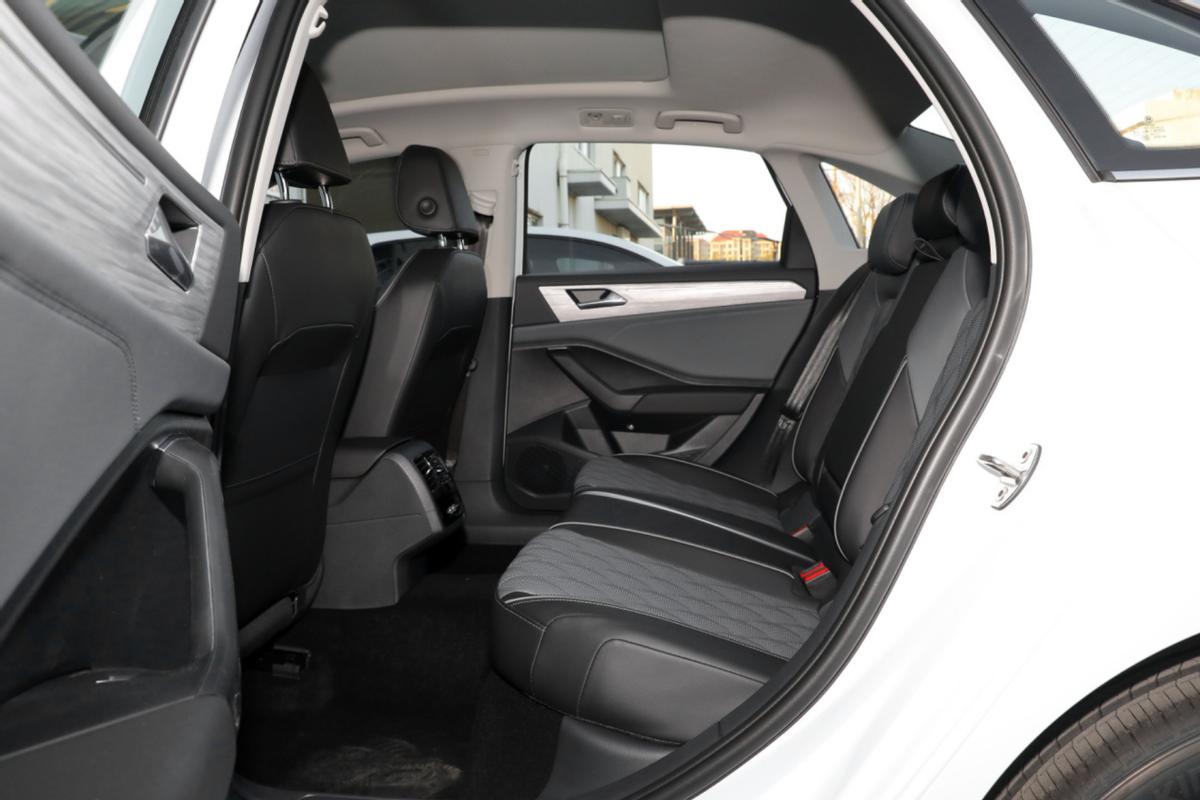 想让车坐着舒服换悬挂还是避震,2020款标致408和速腾选哪个档次高