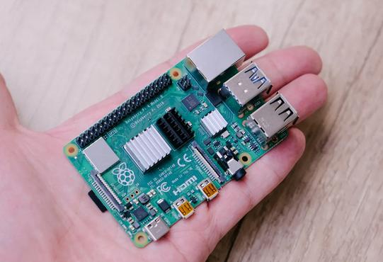 爱打游戏的男生送什么礼物平价,送玩游戏男生什么礼物最实用