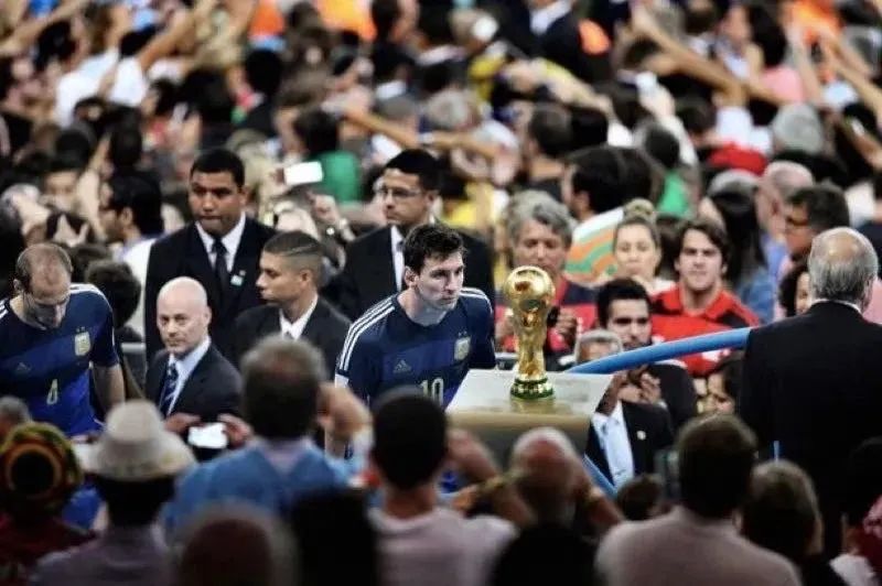 梅西的私人飞机都带谁去卡塔尔,梅西私人飞机最新消息