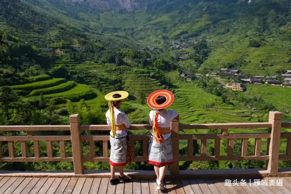 梅西夺冠小碎步早安隆回,早安隆回是梅西翻唱的吗