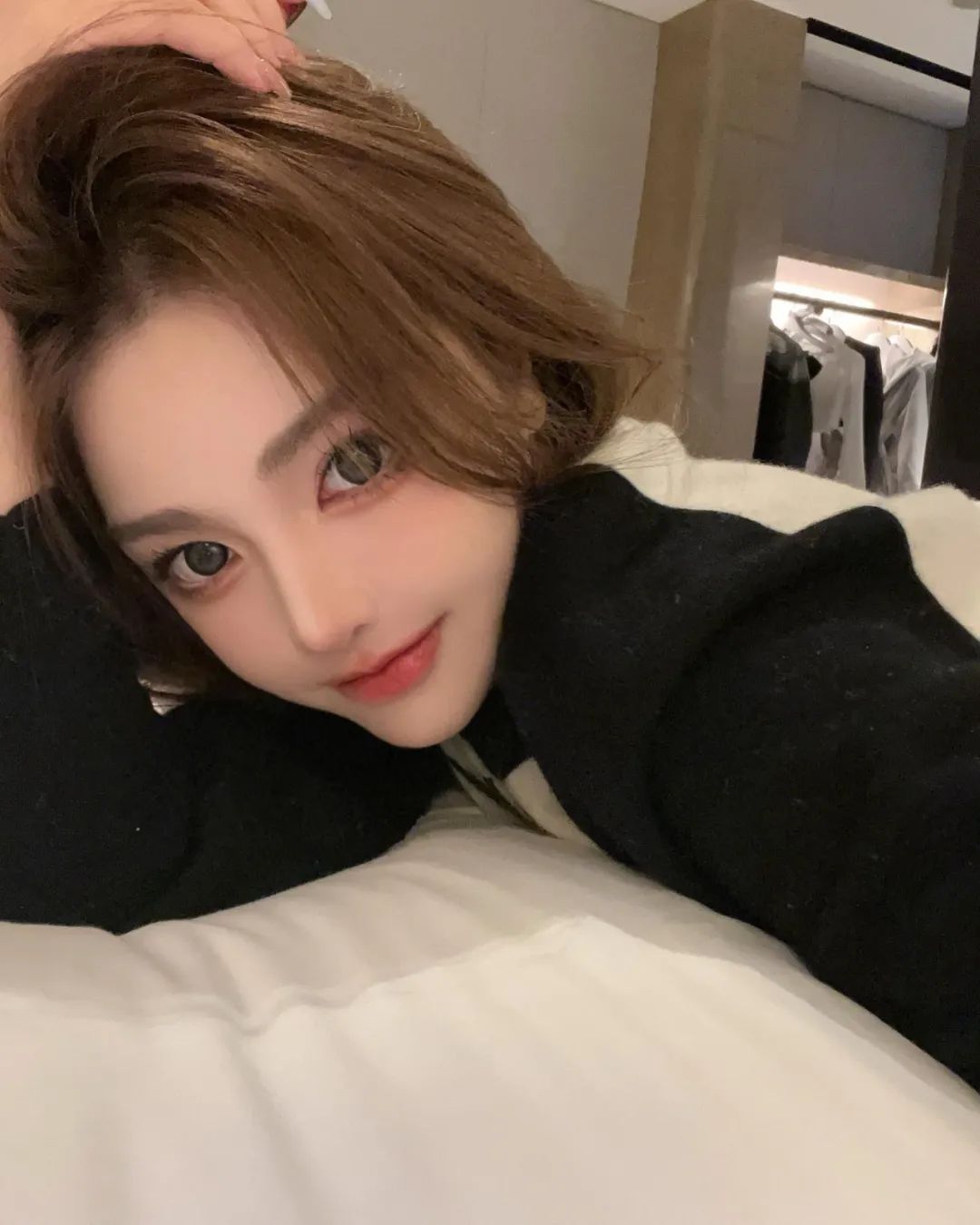 ins女神。如果不能一夜暴富，一夜抱你也好