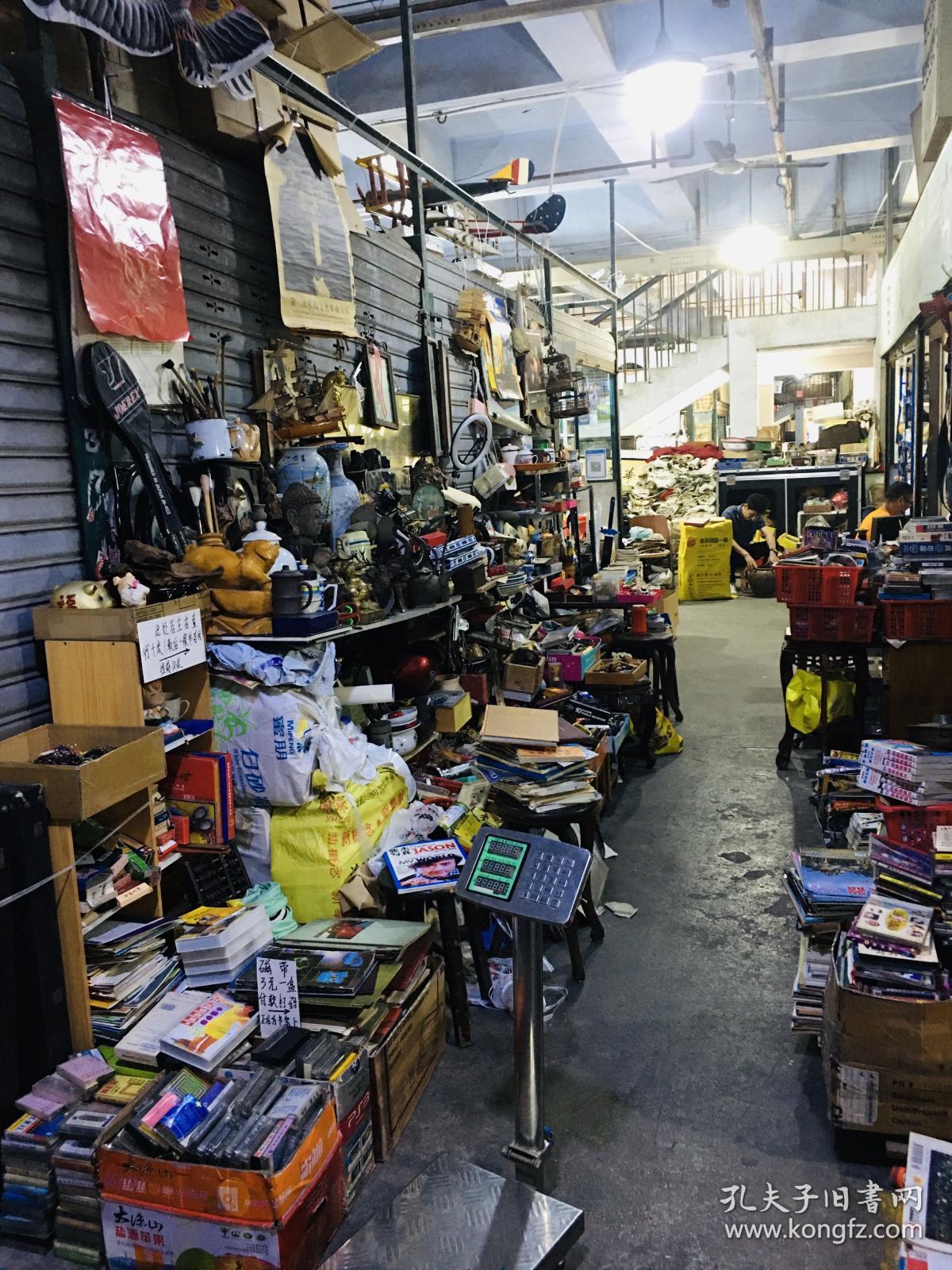 五块石旧货市场有没有桌子椅子,五块石旧货市场照片