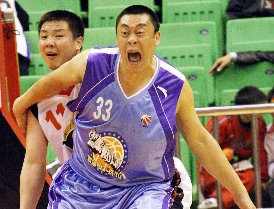 姚明cba各项数据纪录,cba总决赛姚明51分21篮板